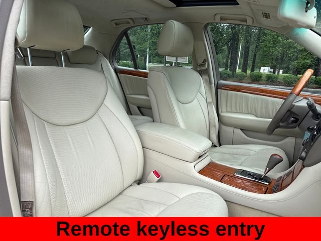 Used 2004 Silver Lexus 430 image 25