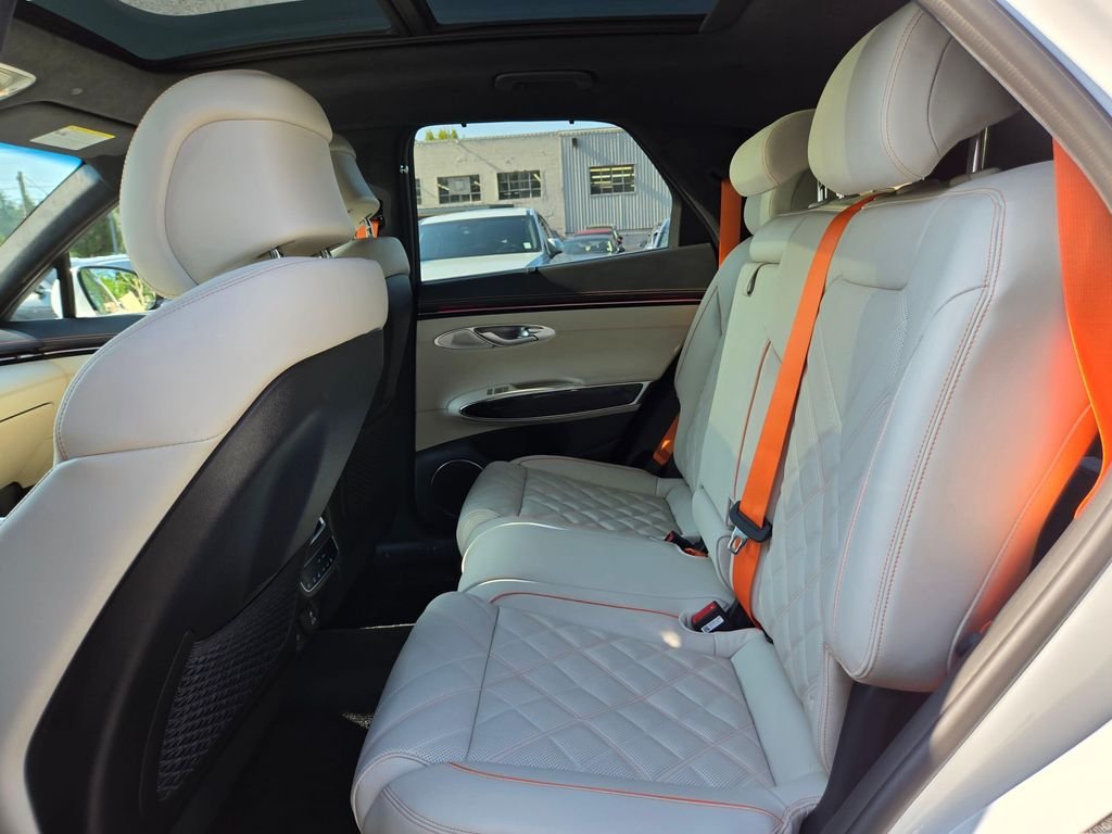 New 2026 White Genesis 3.5T SPORT PRESTIGE image 15