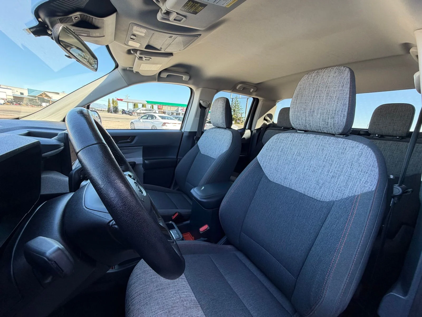 Used 2022 Silver Ford XLT image 13