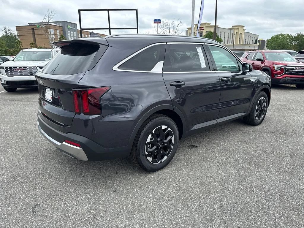 New 2025 Gray Kia S image 3