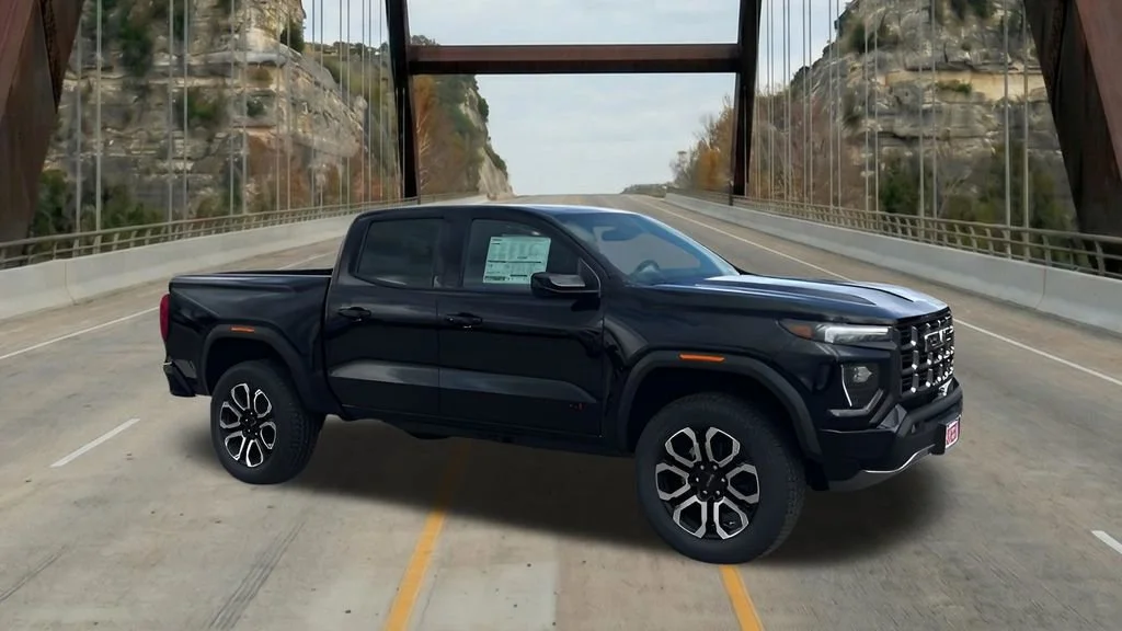 2026 GMC Canyon 4WD AT4 Crew Cab Short Box's photo