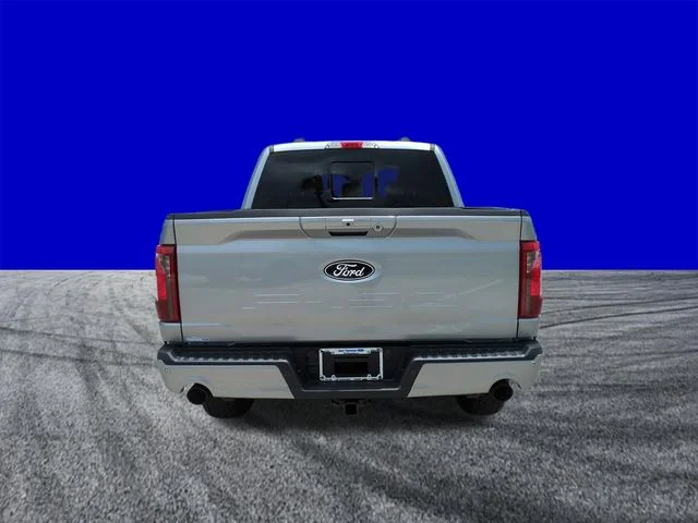 New 2026 Iconic Silver Metallic Ford XLT image 5