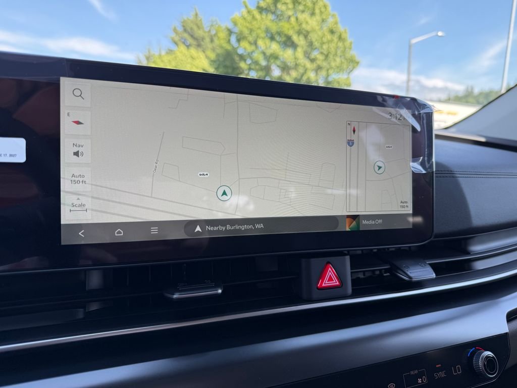 New 2026 Snow White Pearl Kia LXS image 26