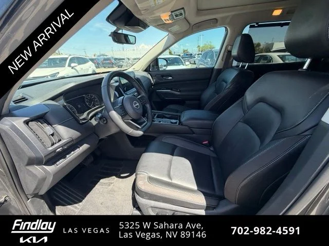 Used 2024 Gray Nissan SL image 10