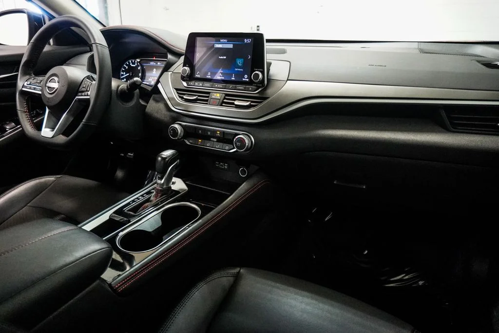 Used 2025 Gray Nissan 2.5 SR image 11