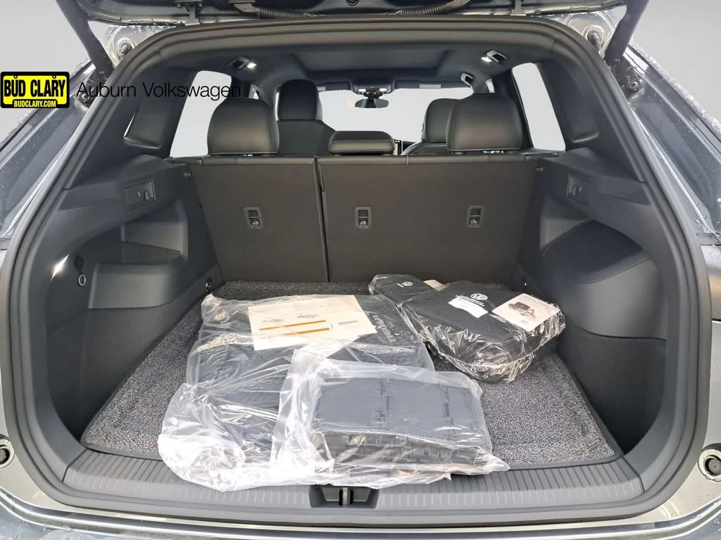 New 2026  Volkswagen 2.0T SE R-Line Black image 29