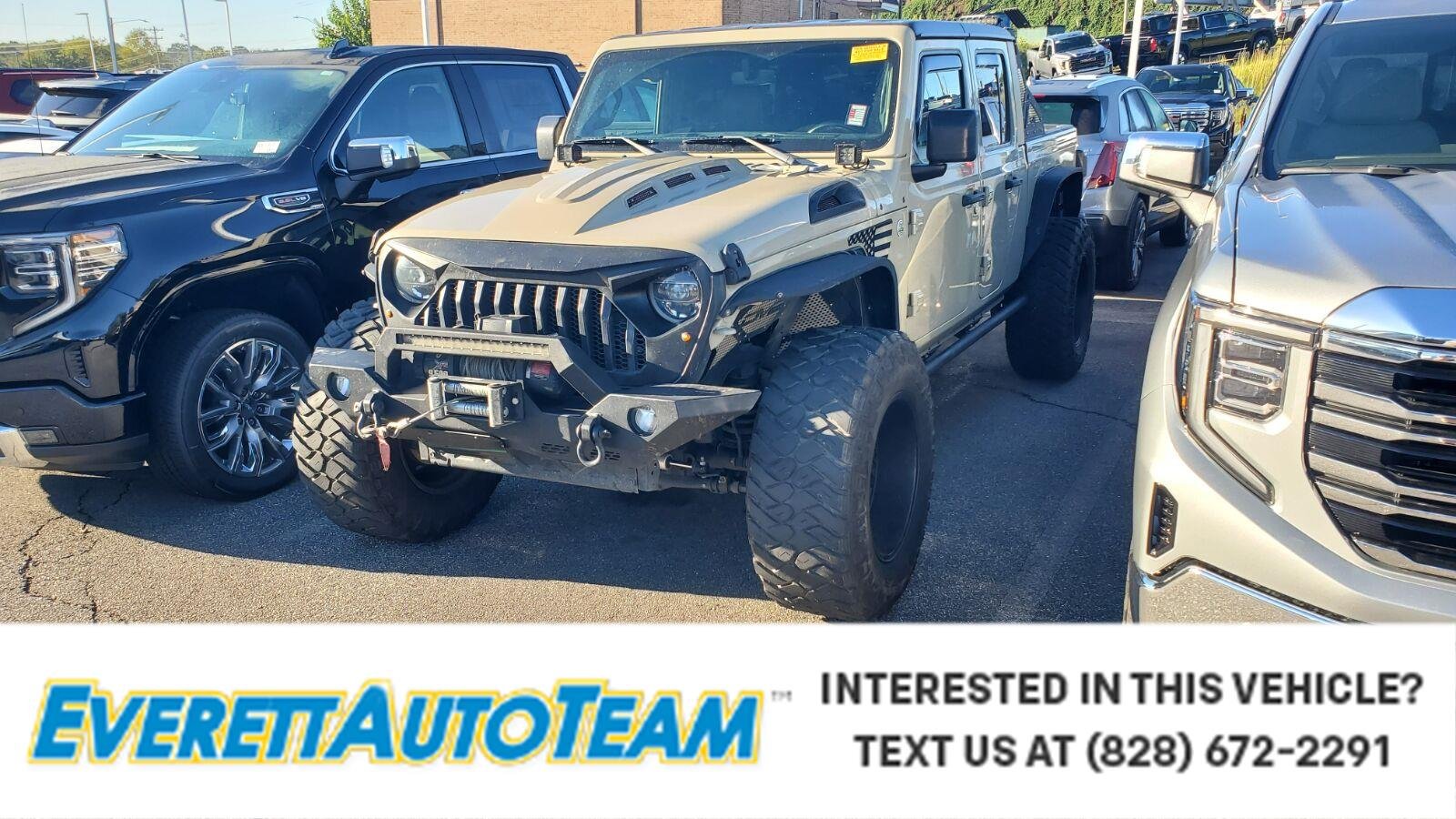 Used 2020 Gobi Clearcoat Jeep Overland image 1