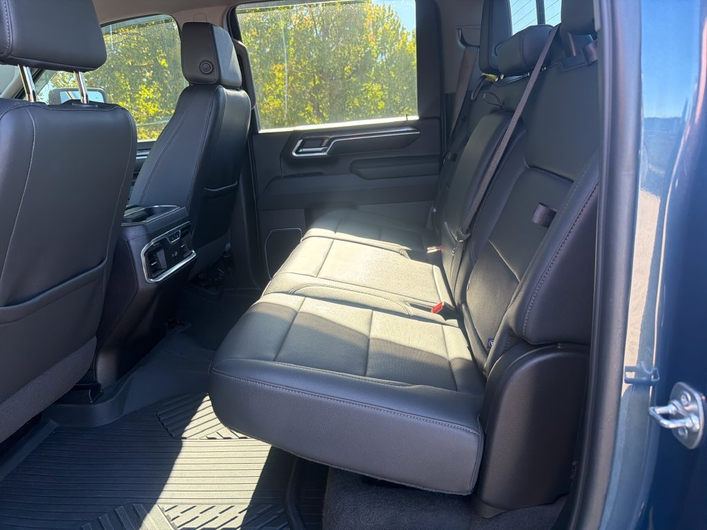 Used 2025 Blue Chevrolet LTZ image 14
