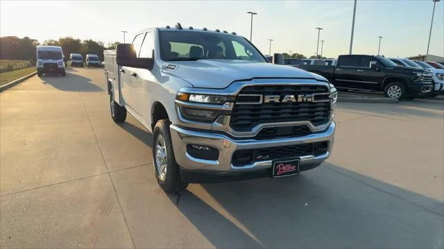 New 2026 Bright White Clear-Coat Exterior Paint RAM Tradesman image 4