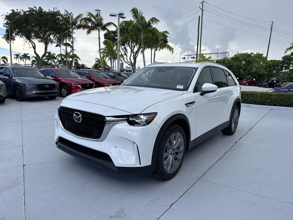 New 2026 White Mazda 3.3 Turbo Preferred AWD image 9
