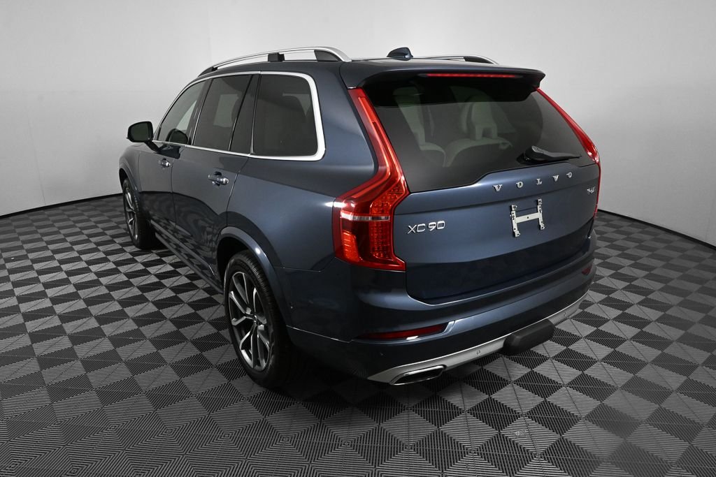 Used 2018 Blue Volvo T6 Momentum image 4