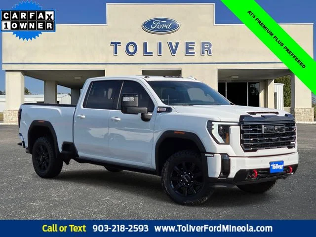 Used 2025 White GMC AT4 image 1
