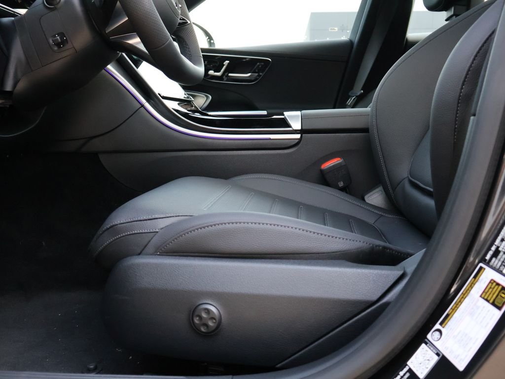 New 2026 Graphite Grey Metallic Mercedes-Benz C 300 image 37
