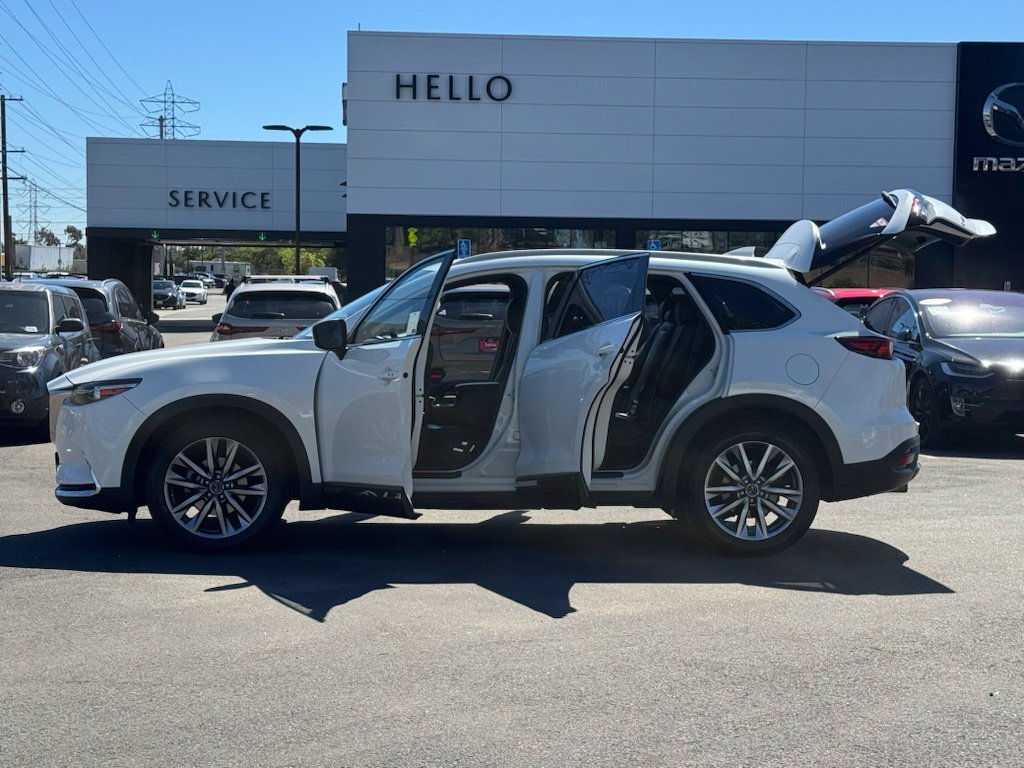 Used 2018 Snowflake White Pearl Mazda Grand Touring image 26