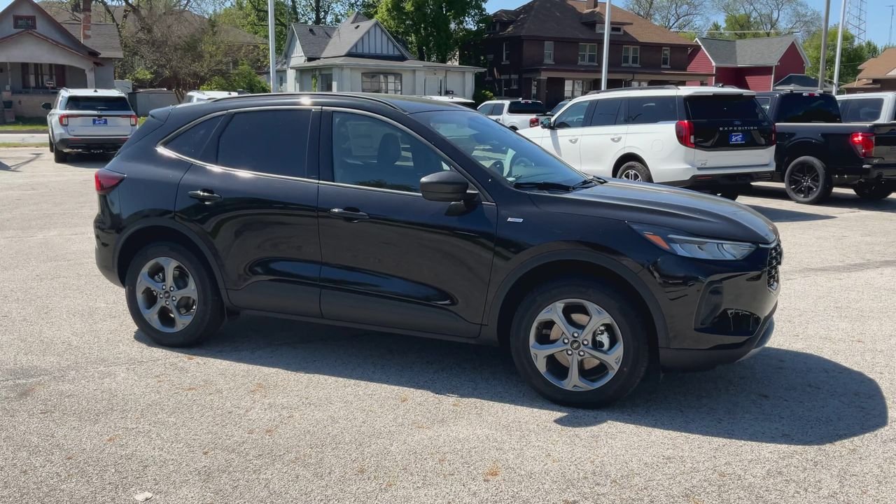 2026 Ford Escape ST-Line - Photo 6