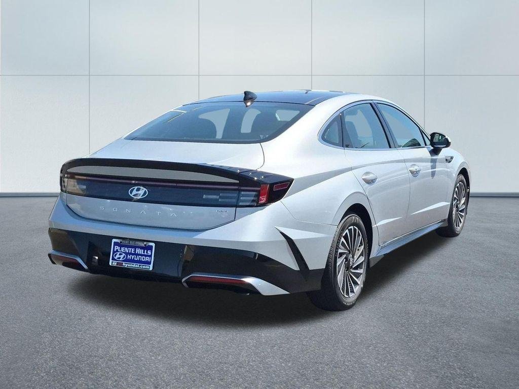 New 2026 Silver Hyundai SEL image 6