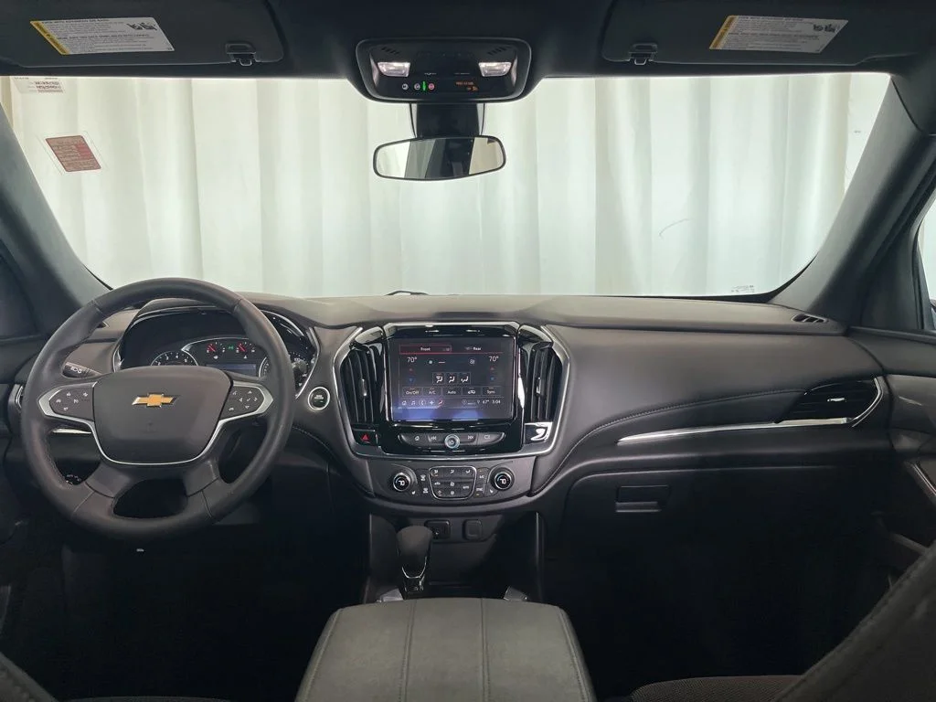 Used 2023 Gray Chevrolet LT image 19