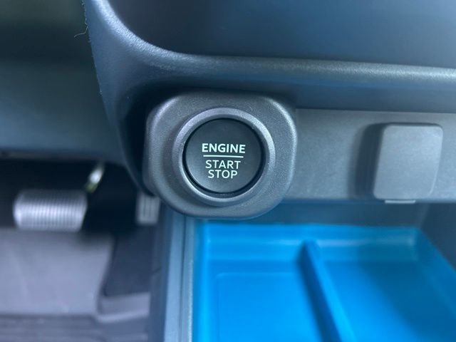 New 2026 Oxford White Ford XLT image 21