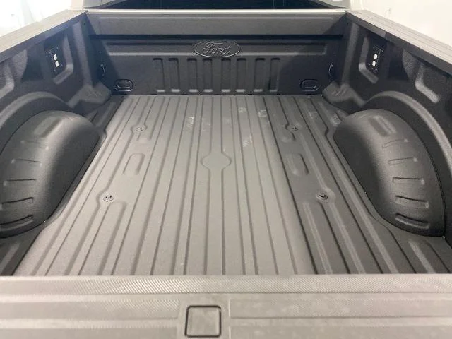 New 2026 Star White Metallic Tri-Coat Ford F-250® Lariat® image 35