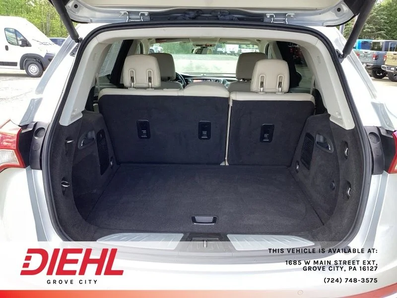 Used 2019 Silver Buick Preferred image 12