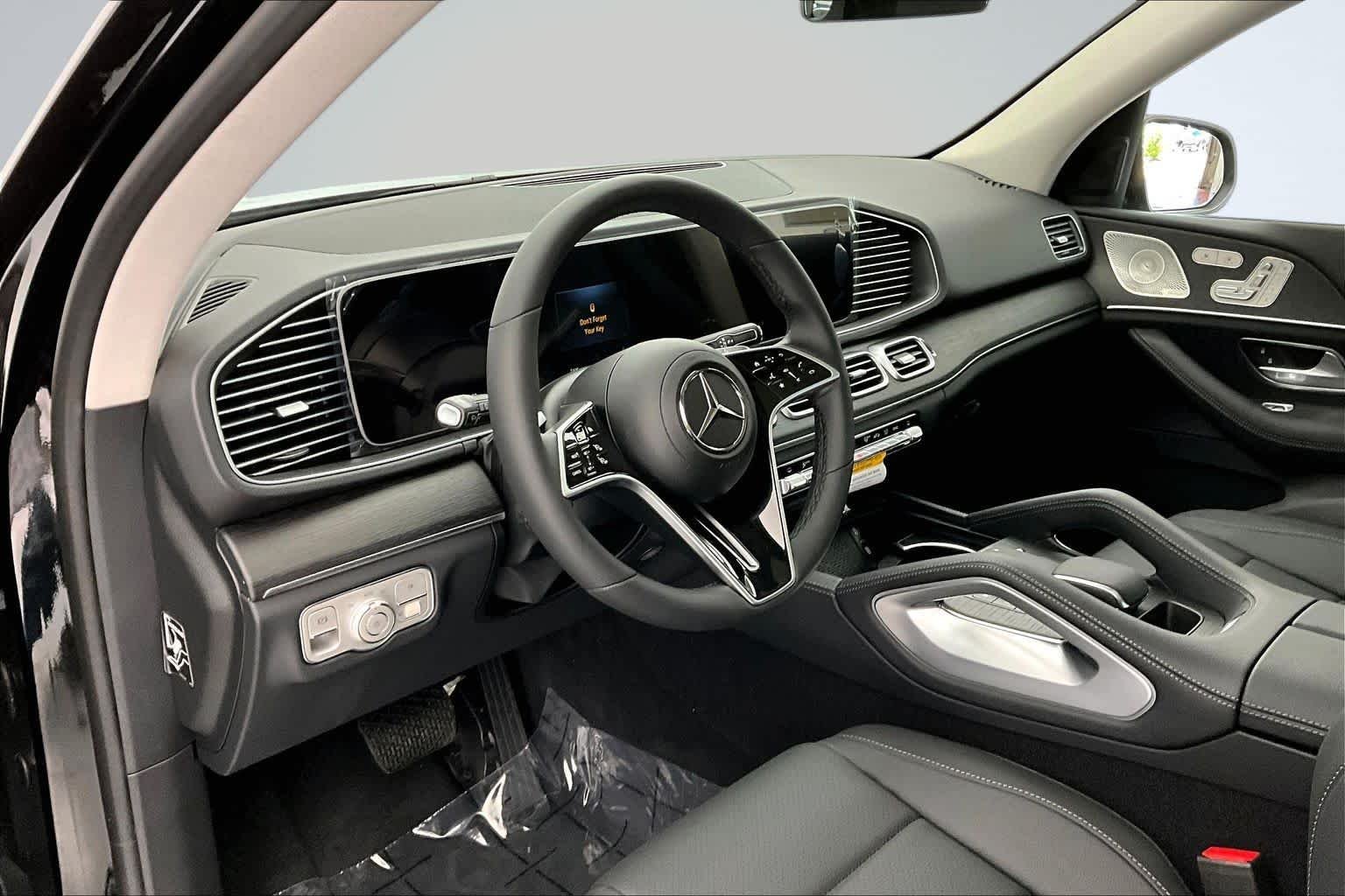 New 2026 Black Mercedes-Benz GLE 350 image 2