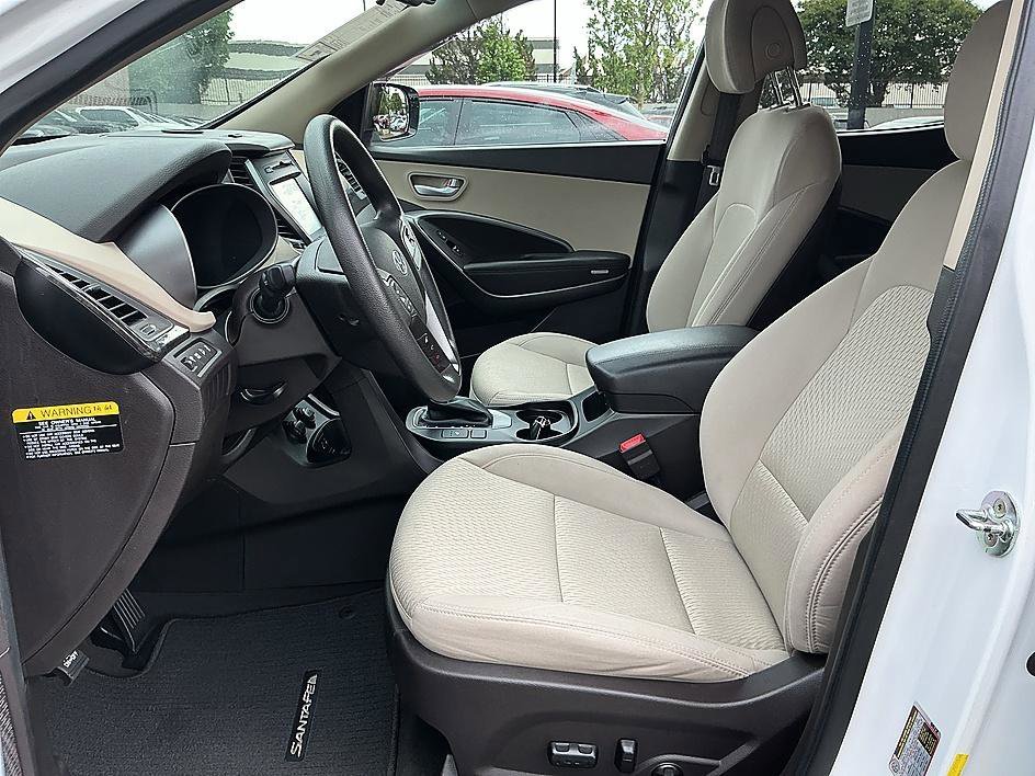 Used 2018 Pearl White Hyundai 2.4L image 11