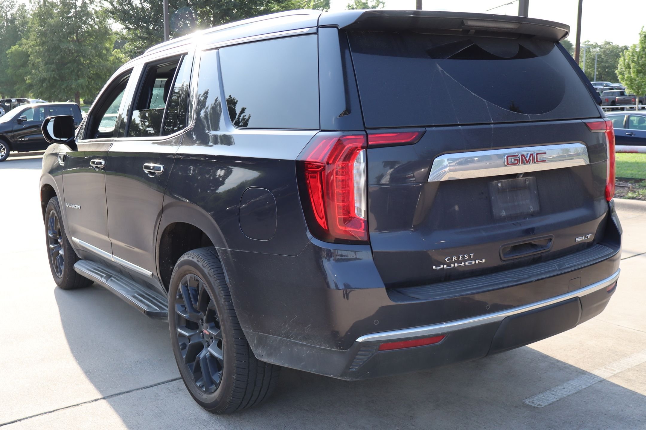 Used 2023 Titanium GMC SLT image 6