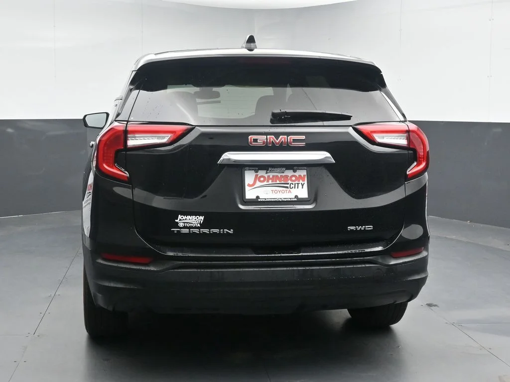 2024 GMC Terrain SLE - Photo 7