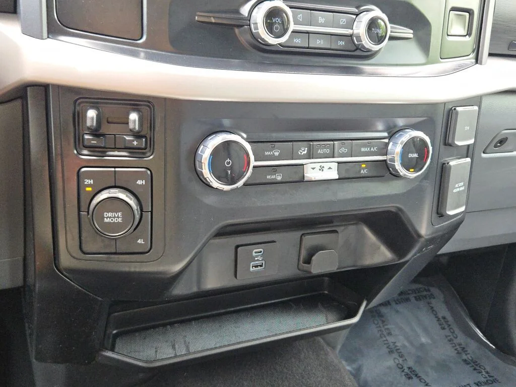 Used 2023 White Ford XLT image 23