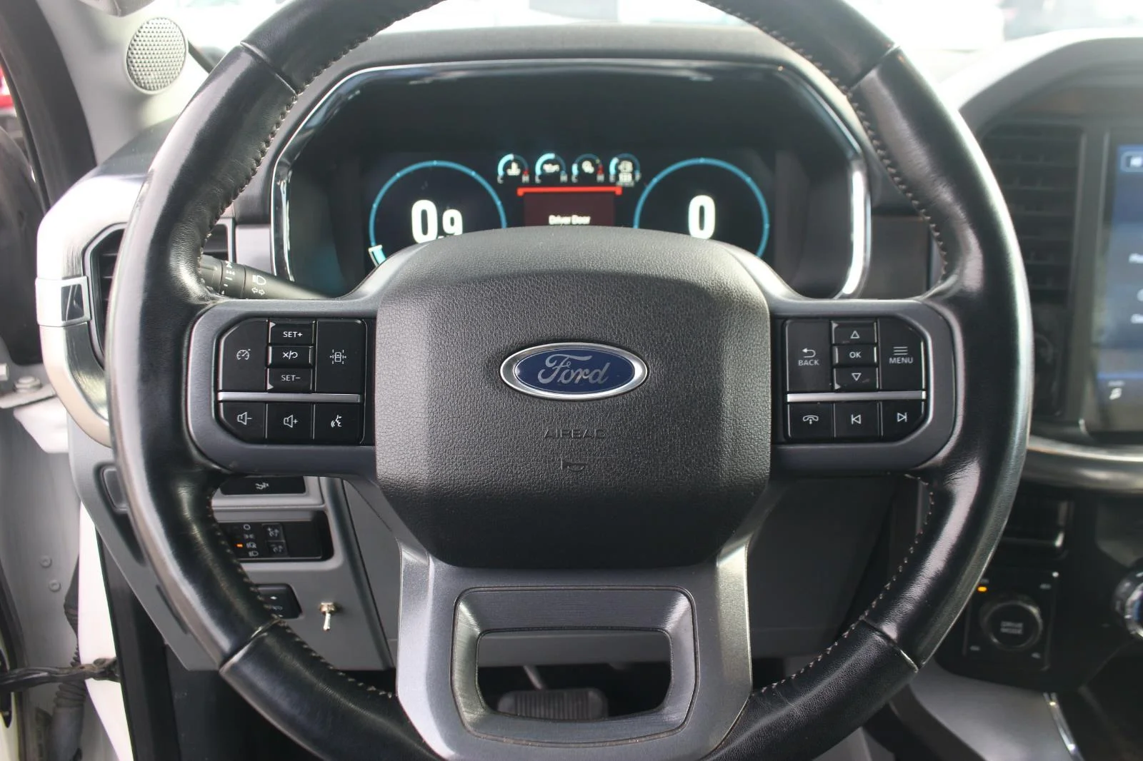 Used 2023 White Ford XL image 20