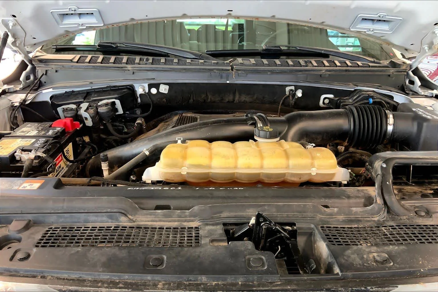 Used 2020 Oxford White Ford XLT image 30