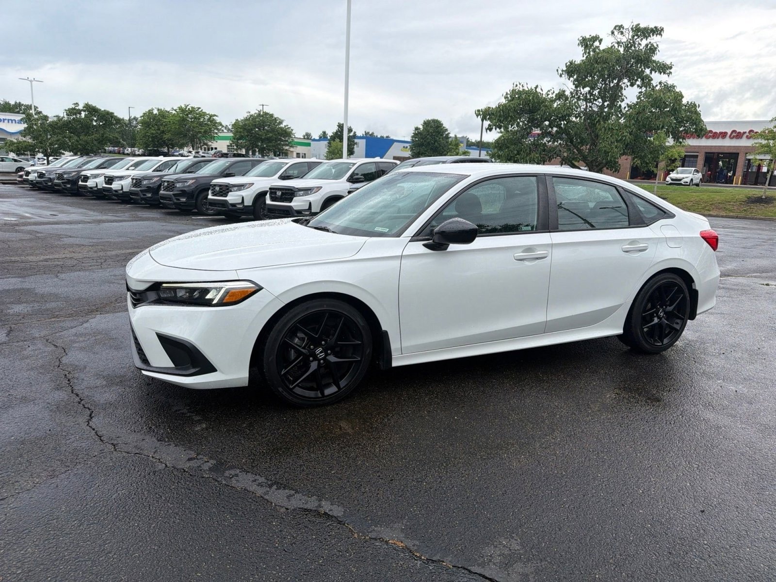 Certified Used 2023 Platinum White Pearl Honda Sport image 18