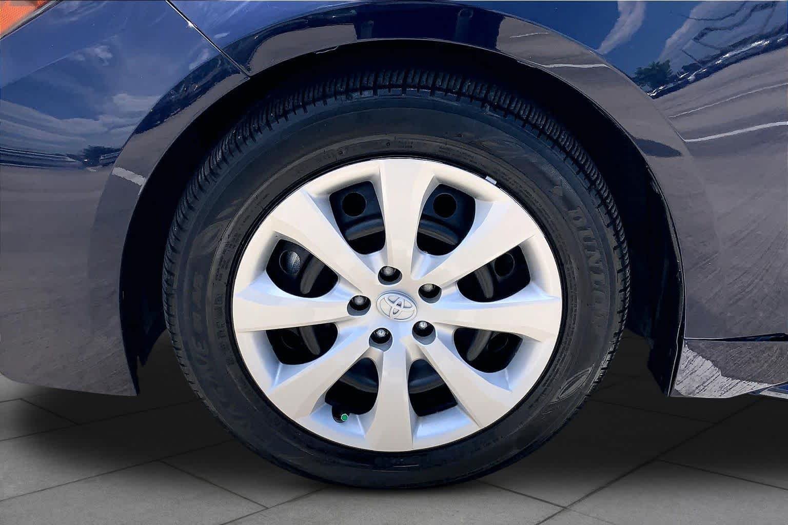 Used 2024 Blueprint Toyota LE image 14