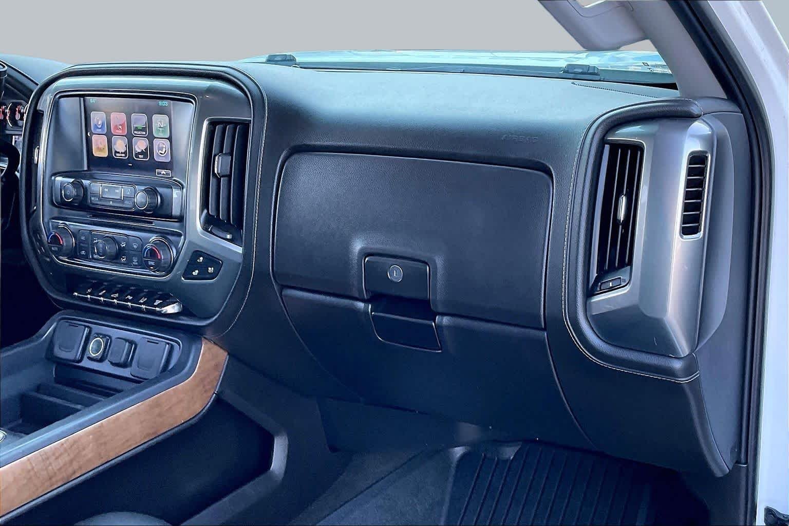 Used 2018 SUMMIT WHITE Chevrolet LTZ image 18