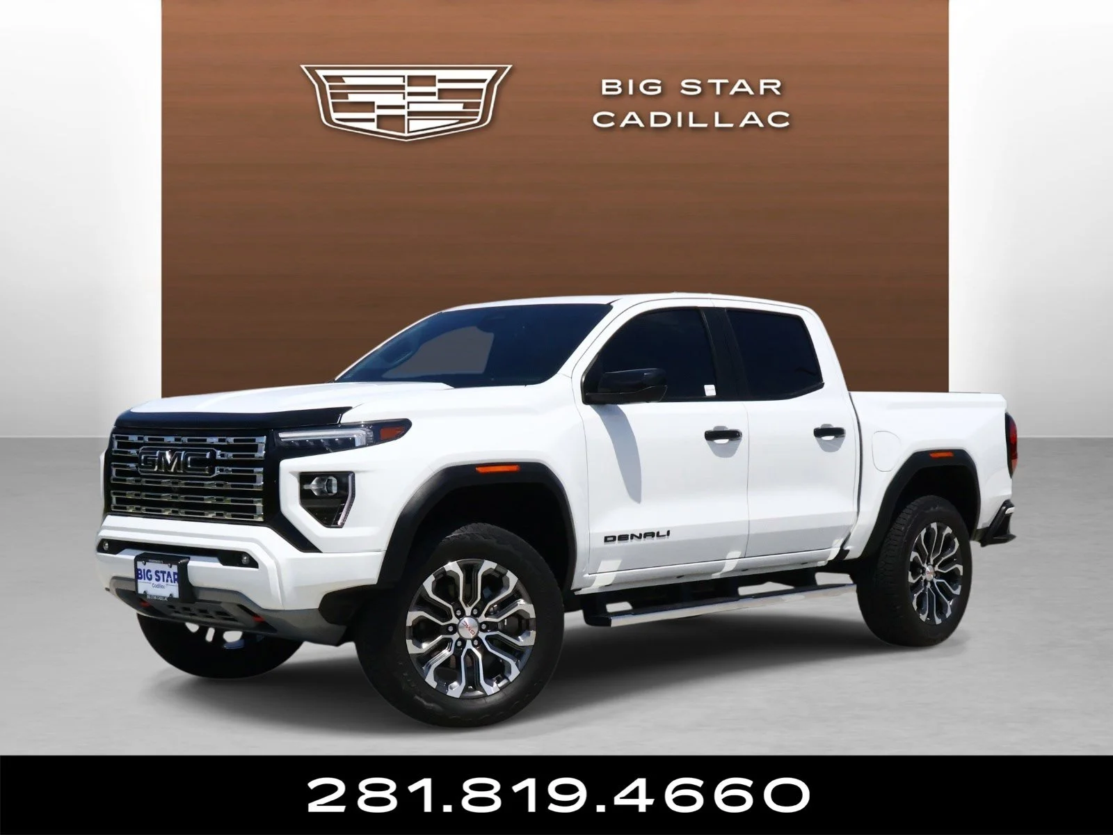 2024 GMC Canyon 4WD Denali Crew Cab Short Box's photo