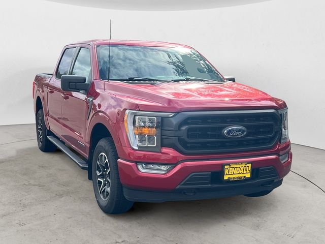 Used 2022 Rapid Red Metallic Tinted Clearcoat Ford XLT image 3