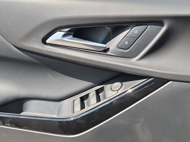 2027 Chevrolet Equinox LT - Photo 15