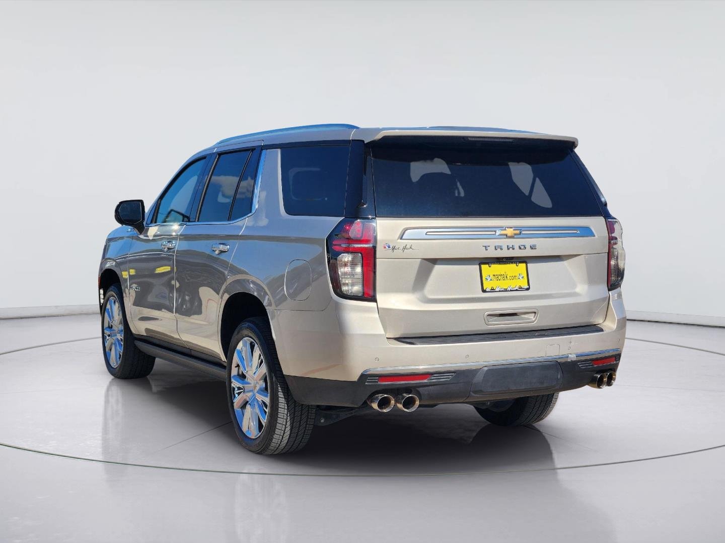 Used 2021 EMPIRE BEIGE METALLIC Chevrolet High Country image 7