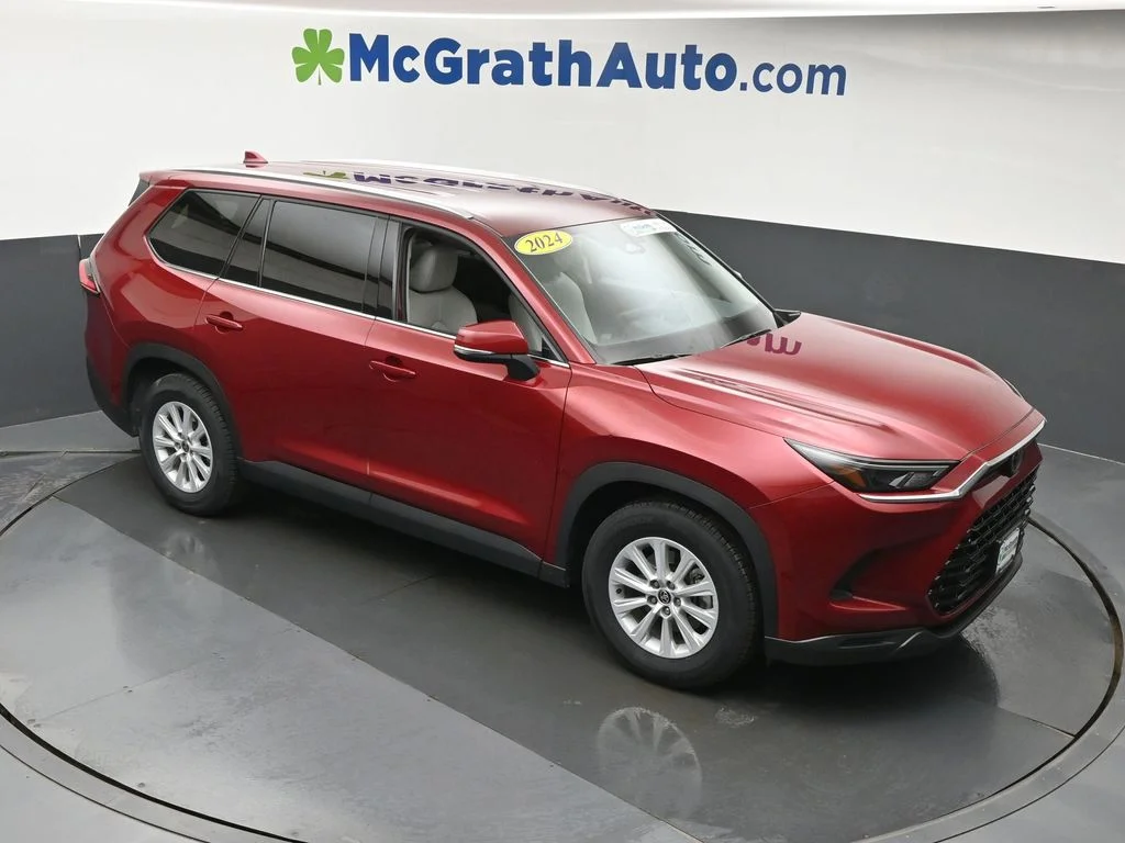 Certified Used 2024 Red Toyota XLE image 3