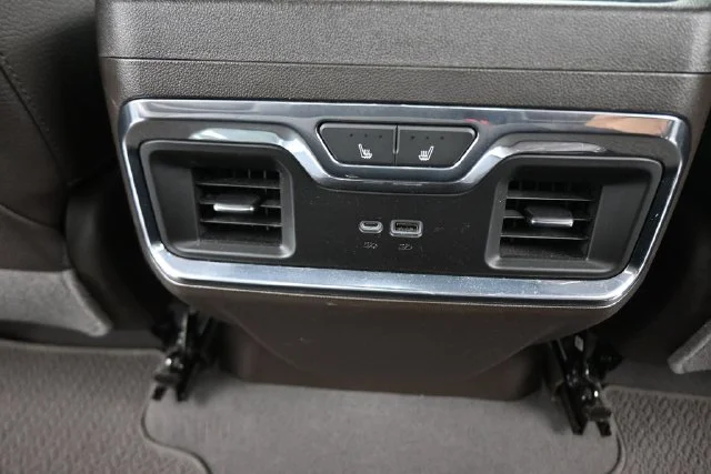 Used 2023 Silver GMC Denali image 24