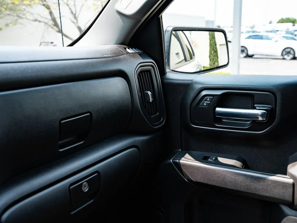 Used 2024 Summit White GMC Pro image 34