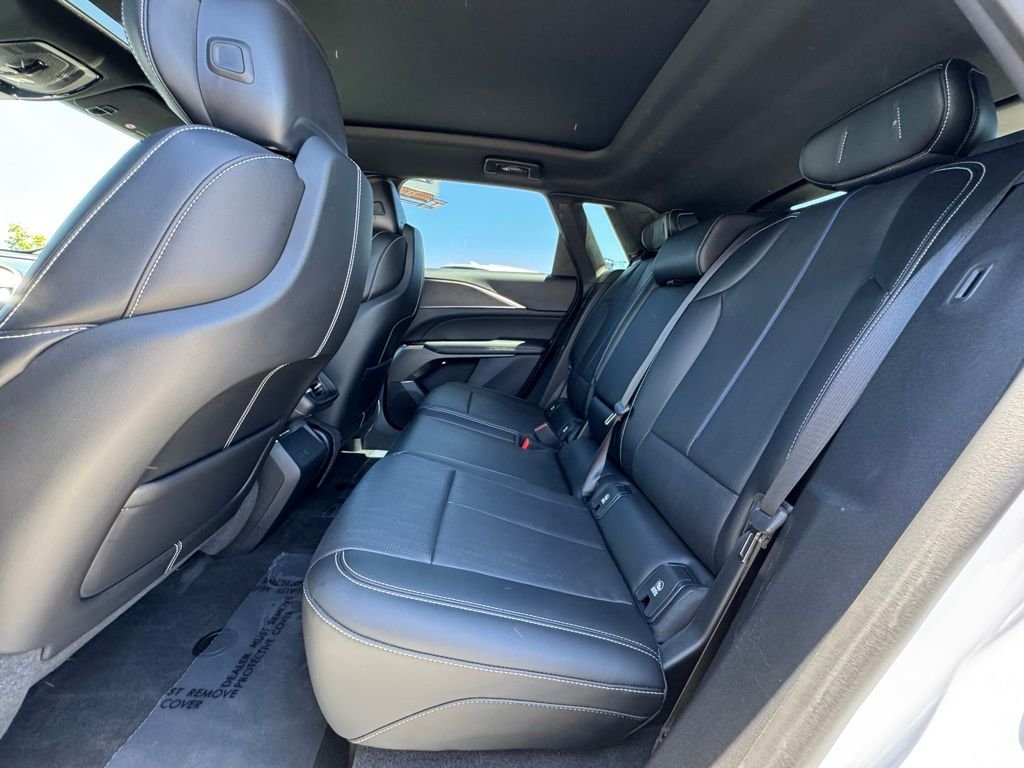 Used 2024 White Cadillac Sport image 33