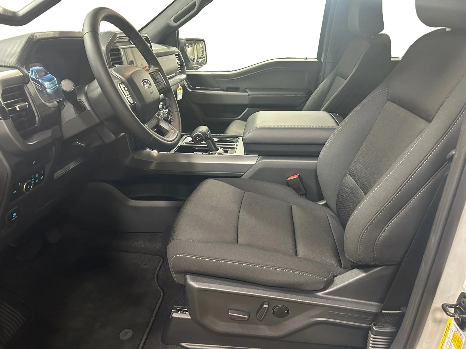 New 2026 Avalanche Ford XLT image 14