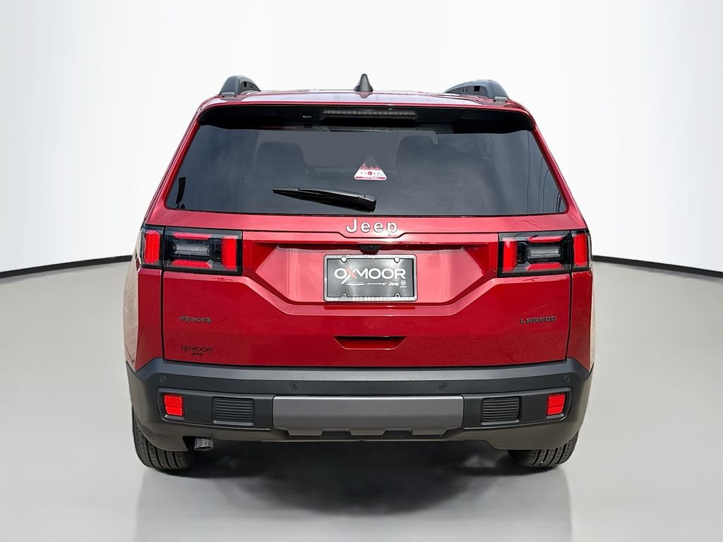 New 2026 Red Hot Pearl-Coat Exterior Paint Jeep Laredo image 5