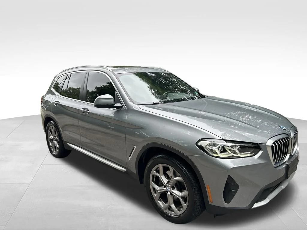 Used 2023 Gray BMW xDrive30i image 8