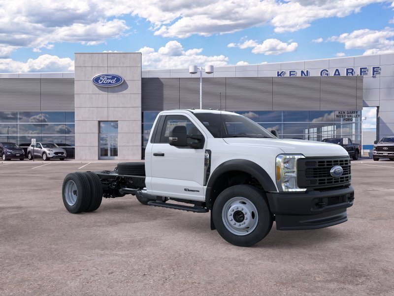 New 2026 Oxford White Ford CHAS/C image 8