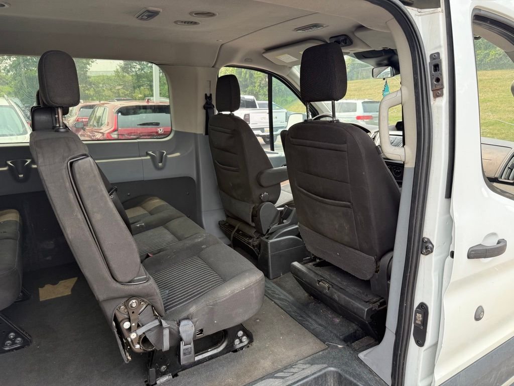 Used 2017 White Ford XLT image 8