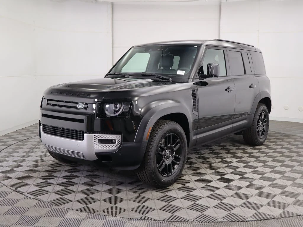 2025 Land Rover Defender 110 S P300's photo