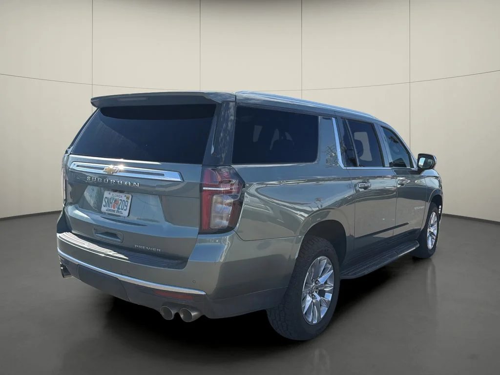 Used 2023 Green Chevrolet Premier image 7