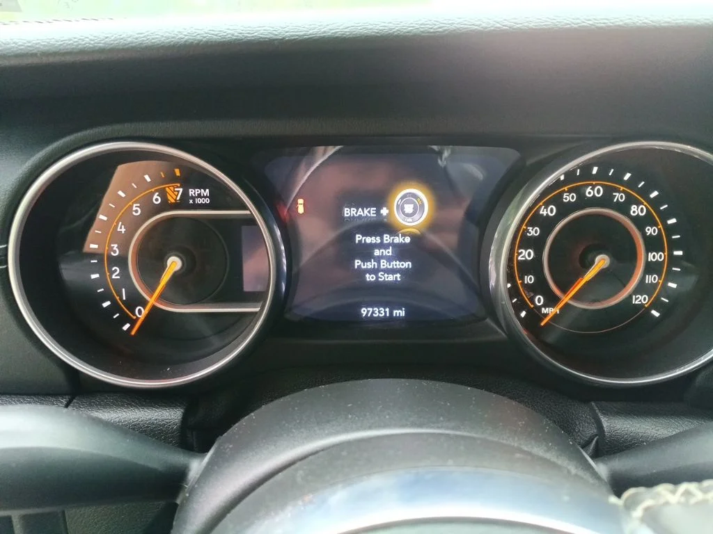 Used 2018 Gray Jeep Unlimited Sahara image 7